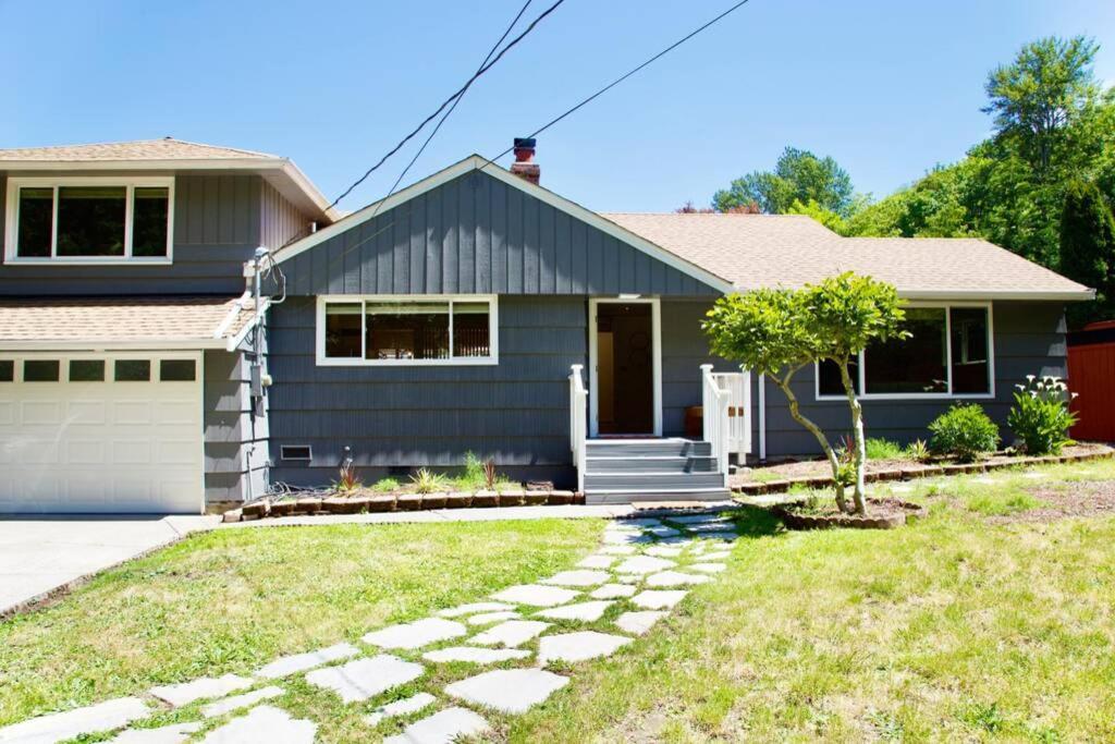 Private Seattle Getaway Home Near Lake Washington! Exterior photo