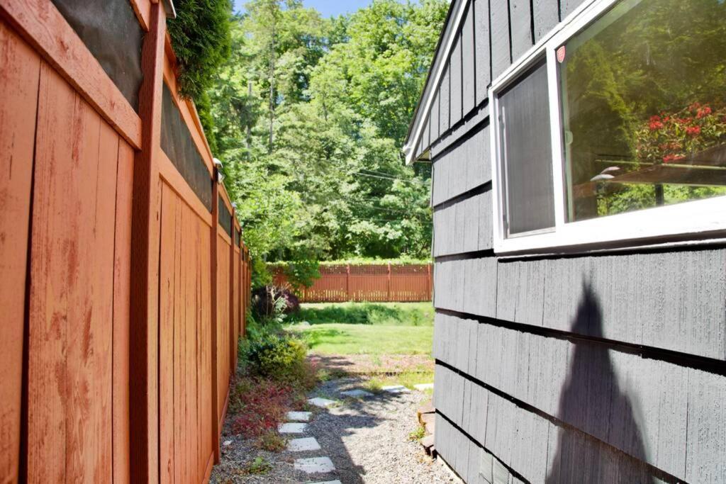 Private Seattle Getaway Home Near Lake Washington! Exterior photo